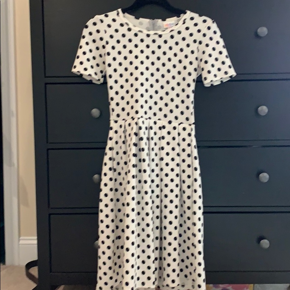 VVGUC (worn a couple times) LULAROE Amelia dress
